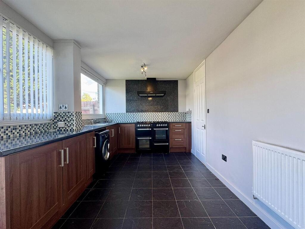 Ruislip Close, Birmingham photo 4