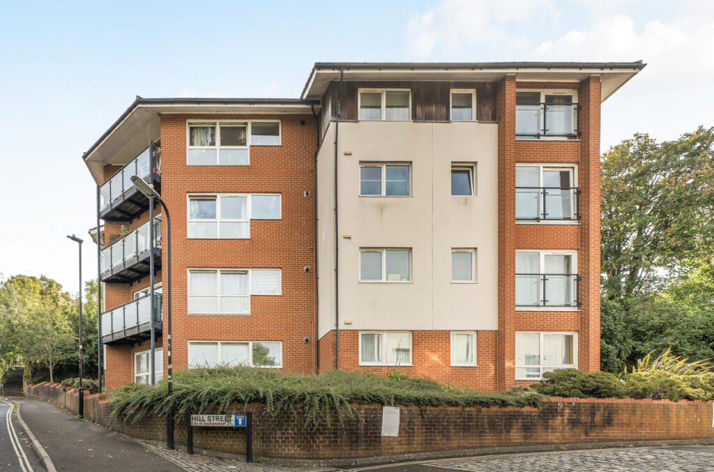 Main image of property: Hill Street, Woolston, Southampton, Hampshire, SO19