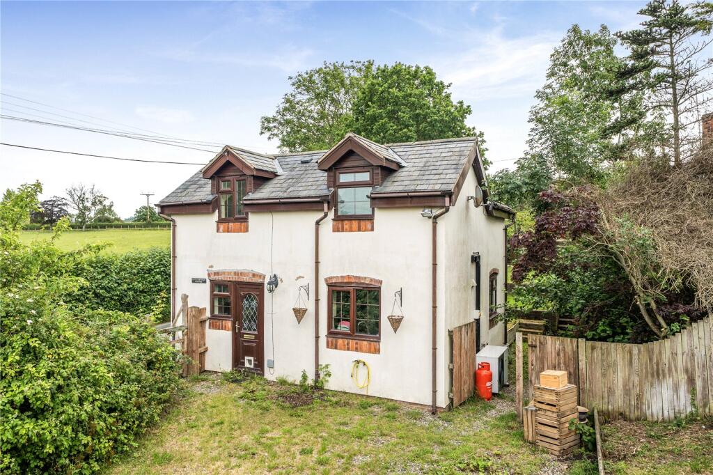 3-bed detached on Churchstoke, Montgomery, Powys, £250,000