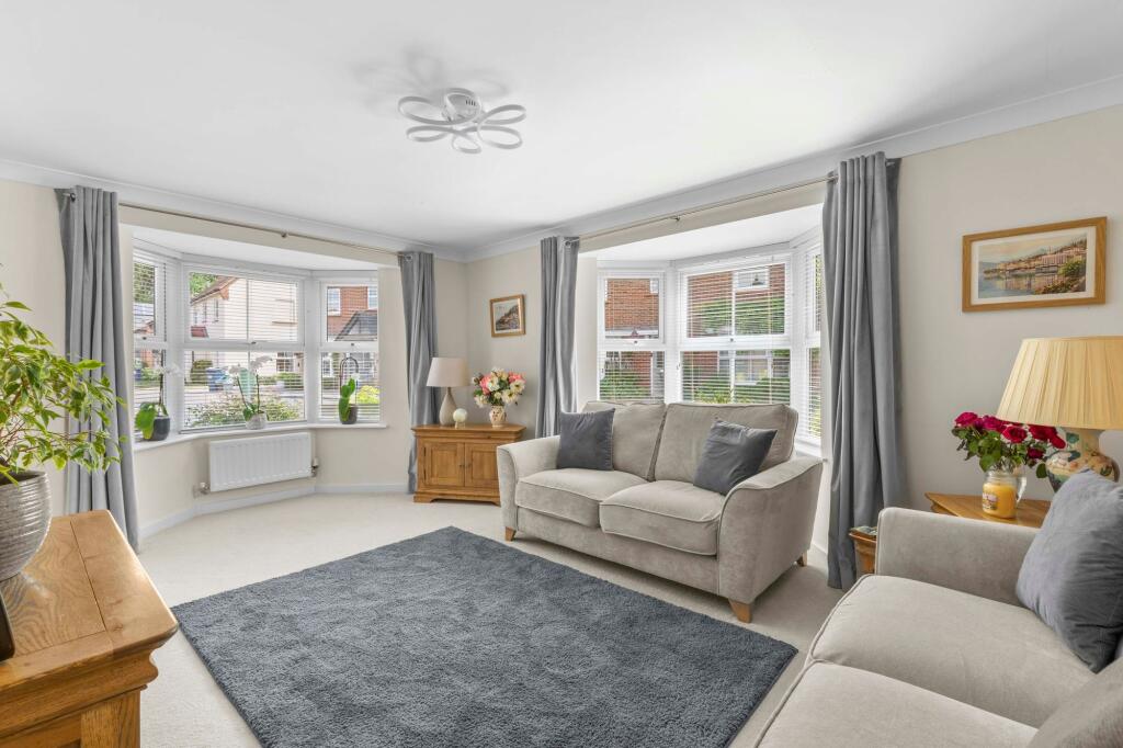 St. Dunstans Close, Monks Risborough, HP27 - View 2