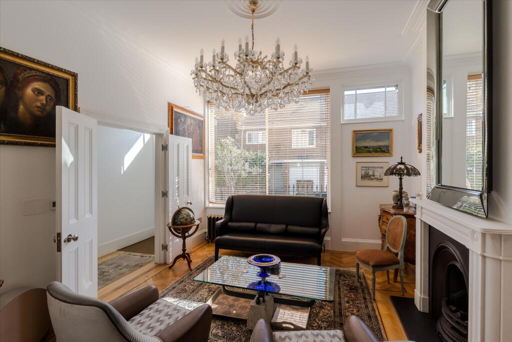 House in London - View 2