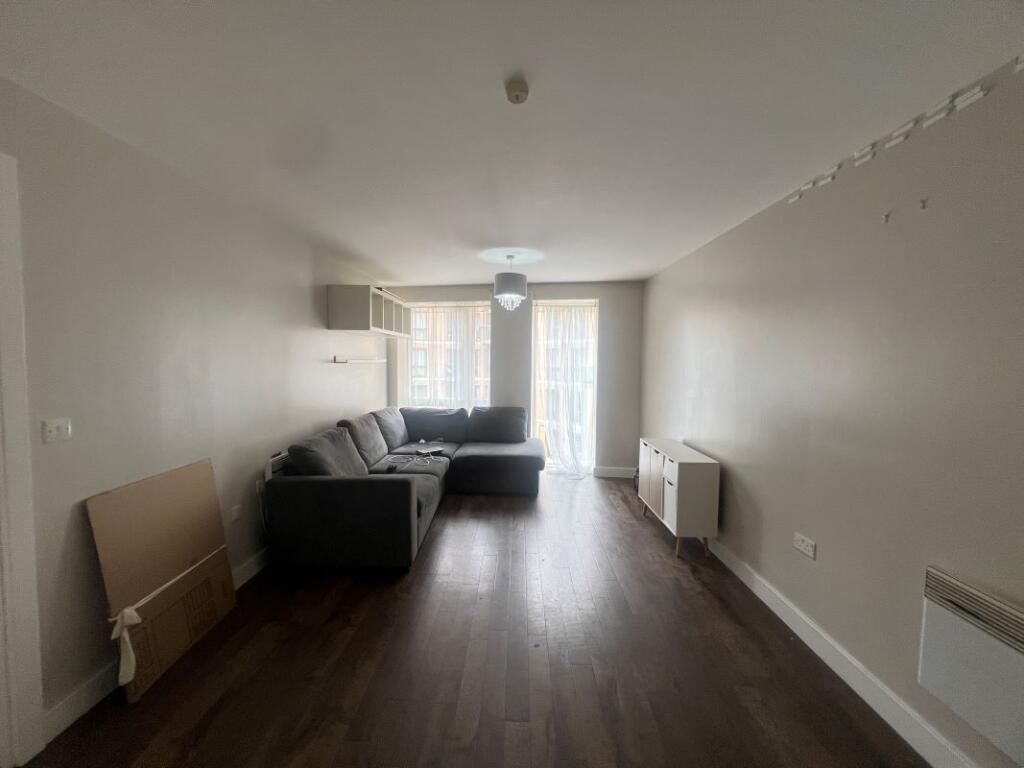 Apartment in Birmingham, Chinese Quarter, Digbeth - View 4