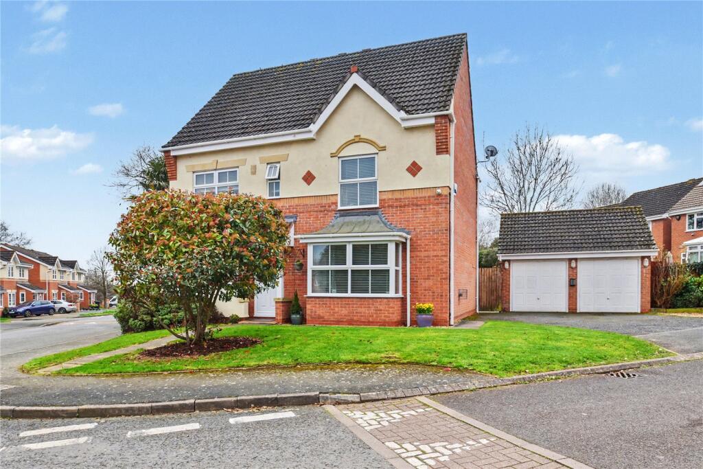 5-bed detached on Falcon Close, Droitwich Spa, Worcestershire, WR9, £550,000