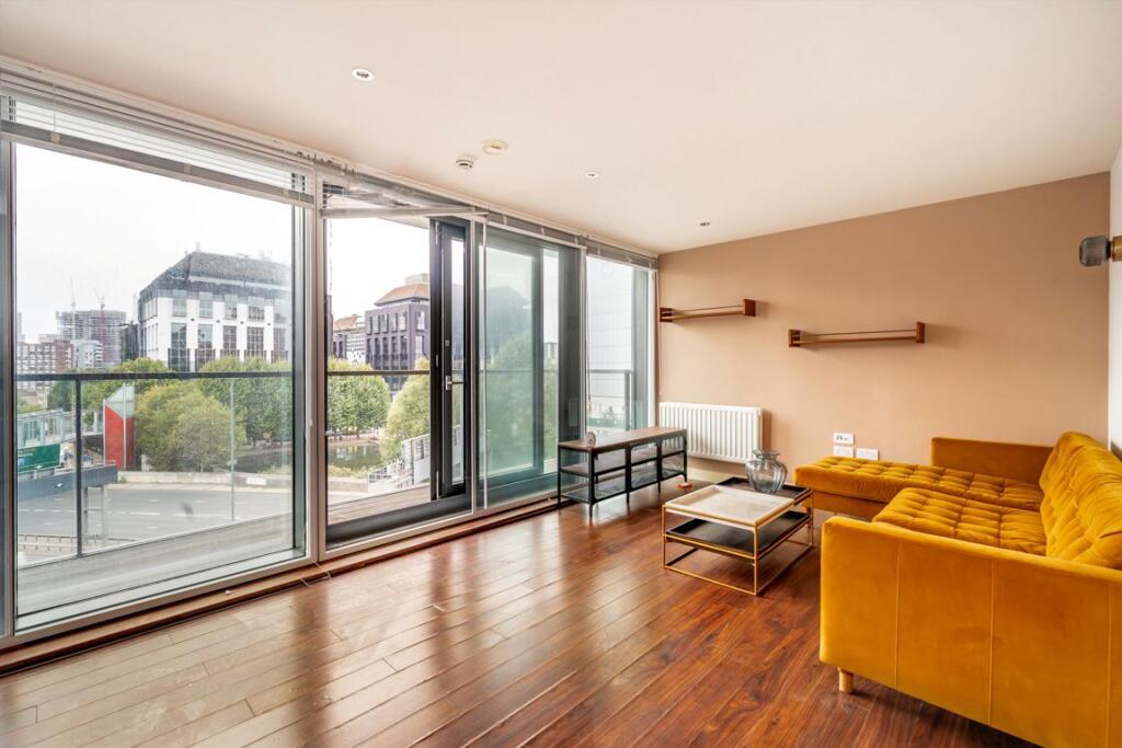 Apartment in London - View 2