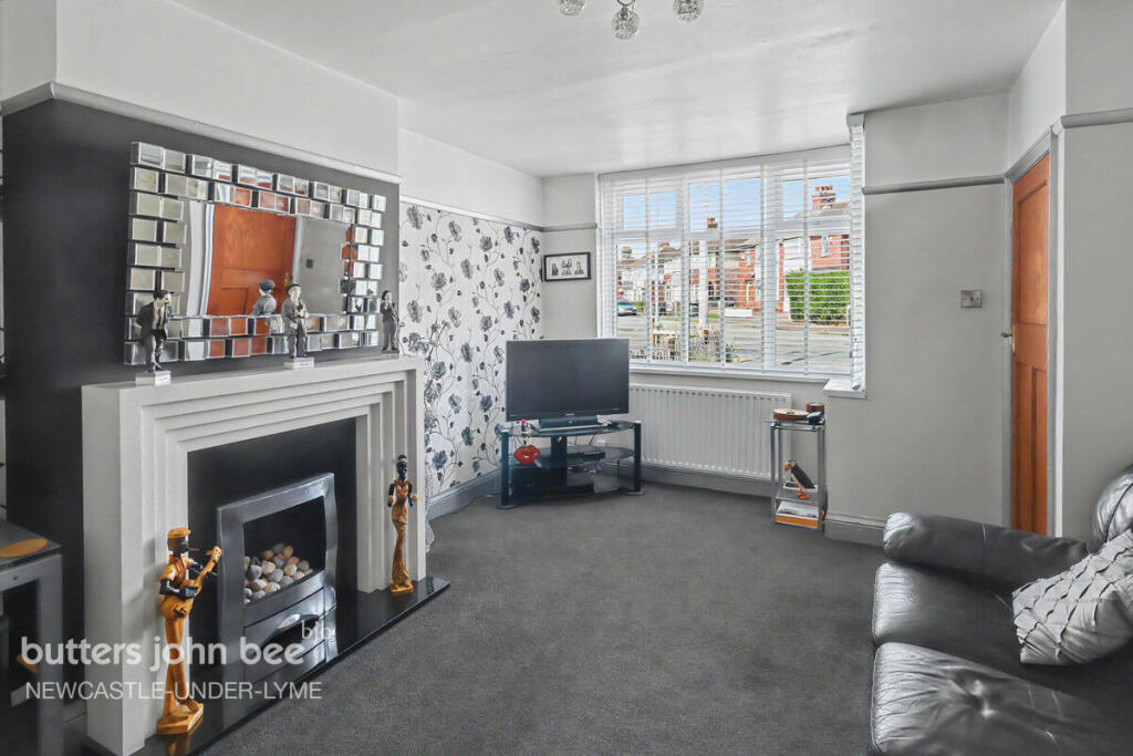 House in Newcastle-under-Lyme, Cross Heath, Hempstalls - View 5