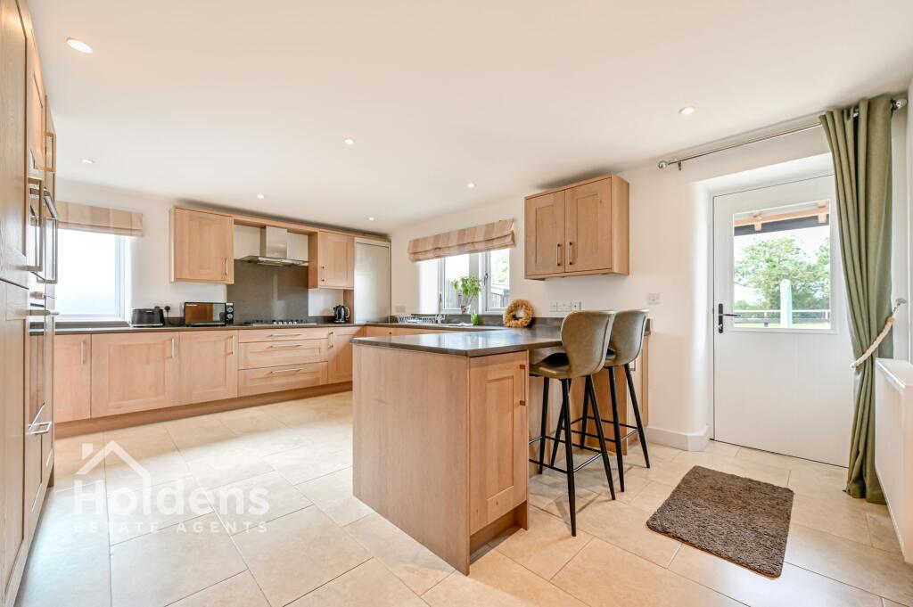 House in Preston - View 5