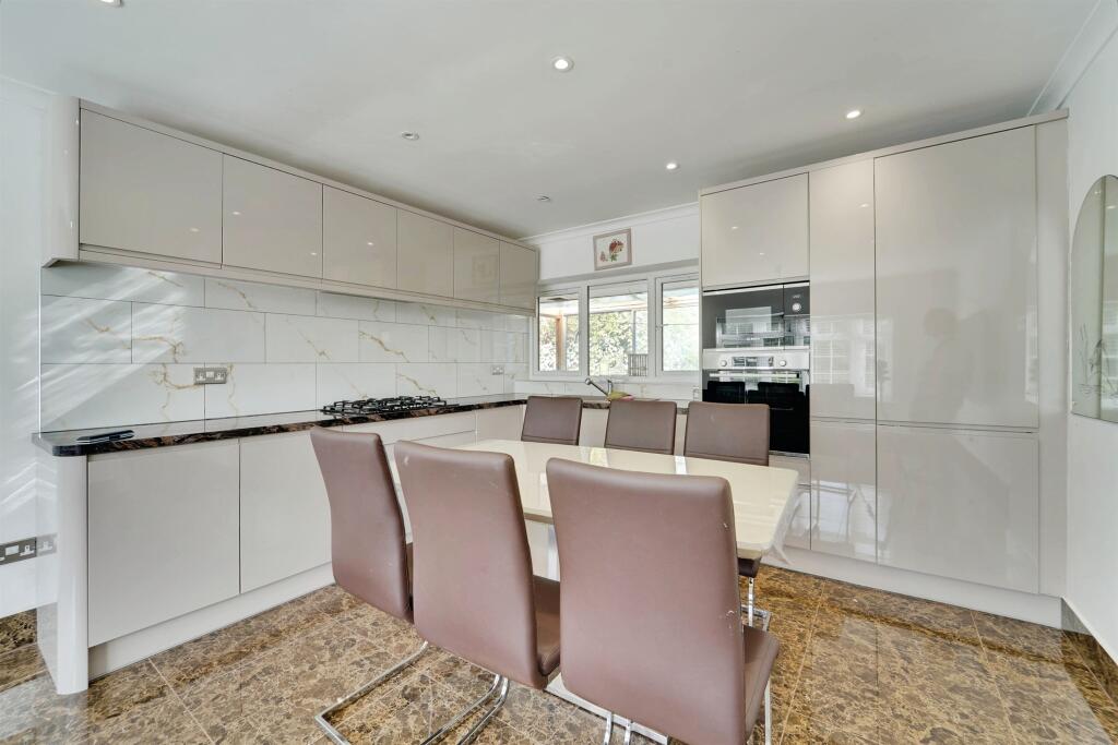 House in Milton Keynes - View 2