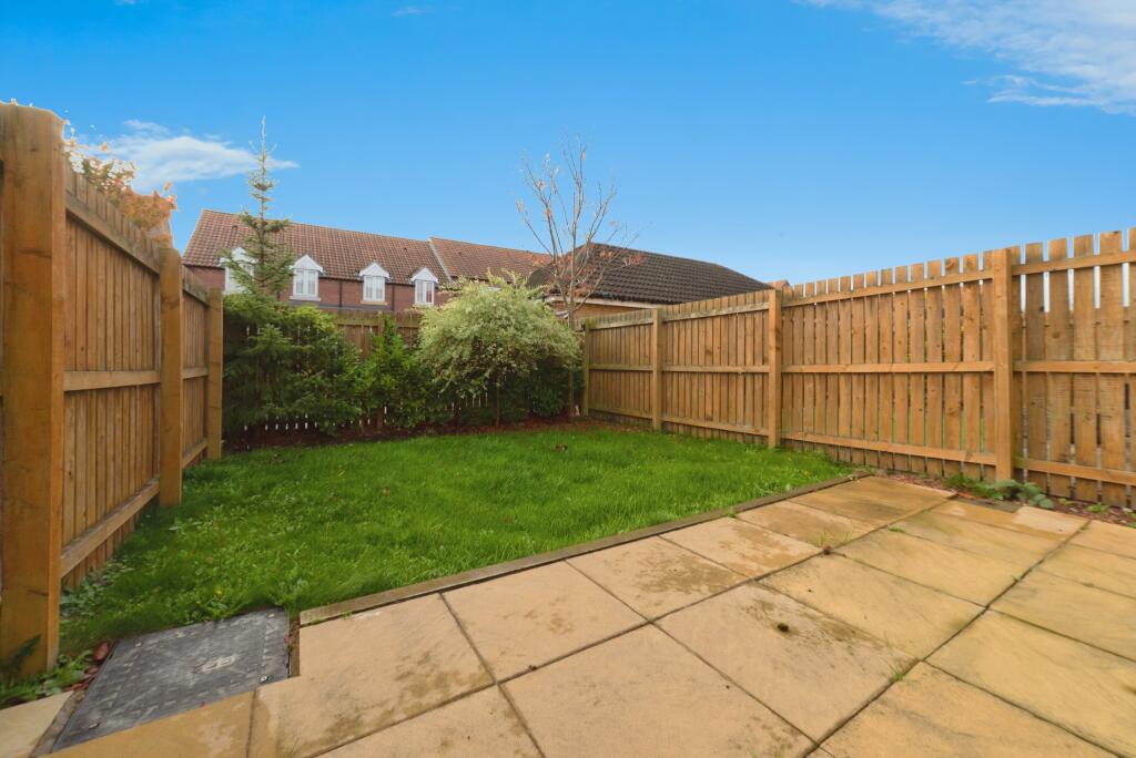 33, Greenwich Park, Hull, HU7 photo 4