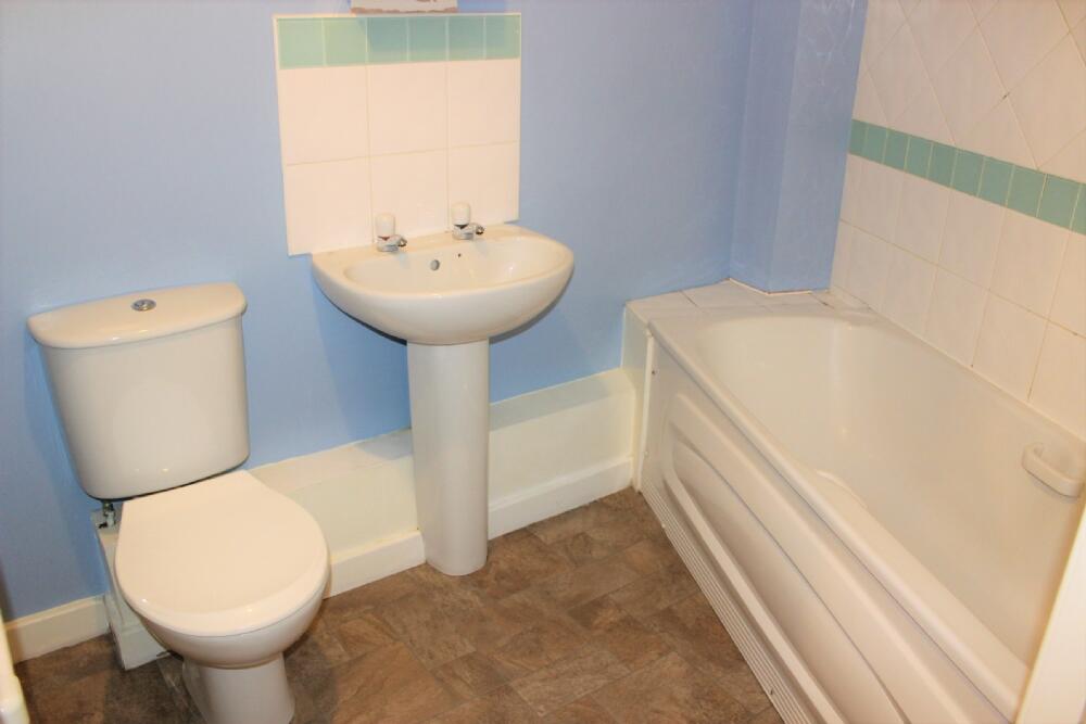 Flat 1 15 Stourbridge Road Kidderminster photo 3