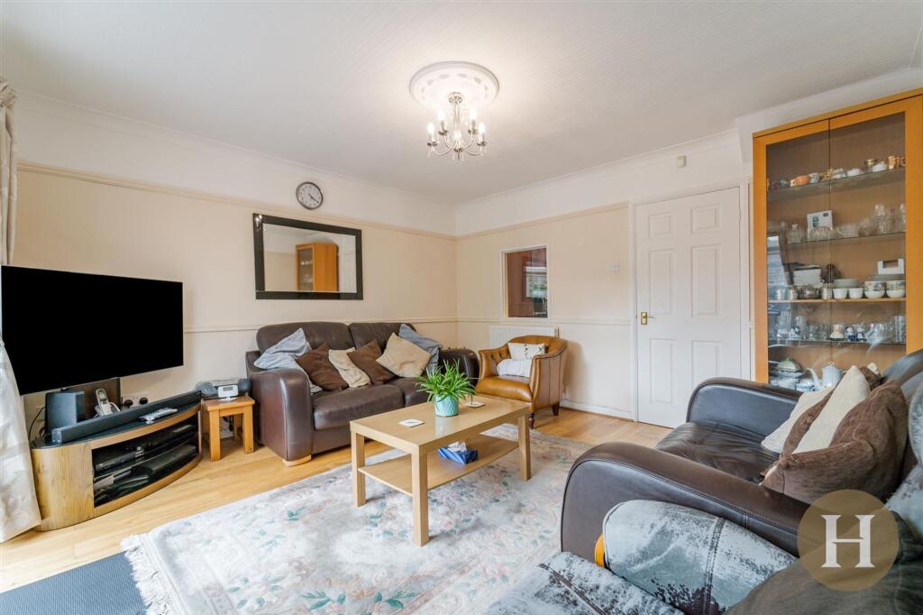 House in Birmingham, Harborne - More