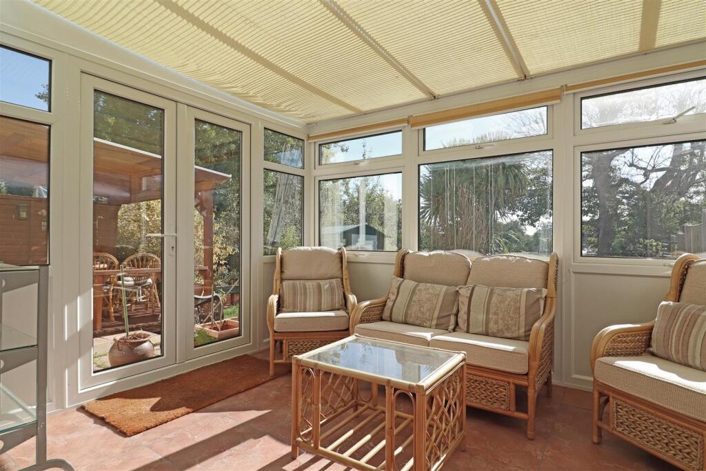 House in Reigate and Banstead, Surrey - View 4