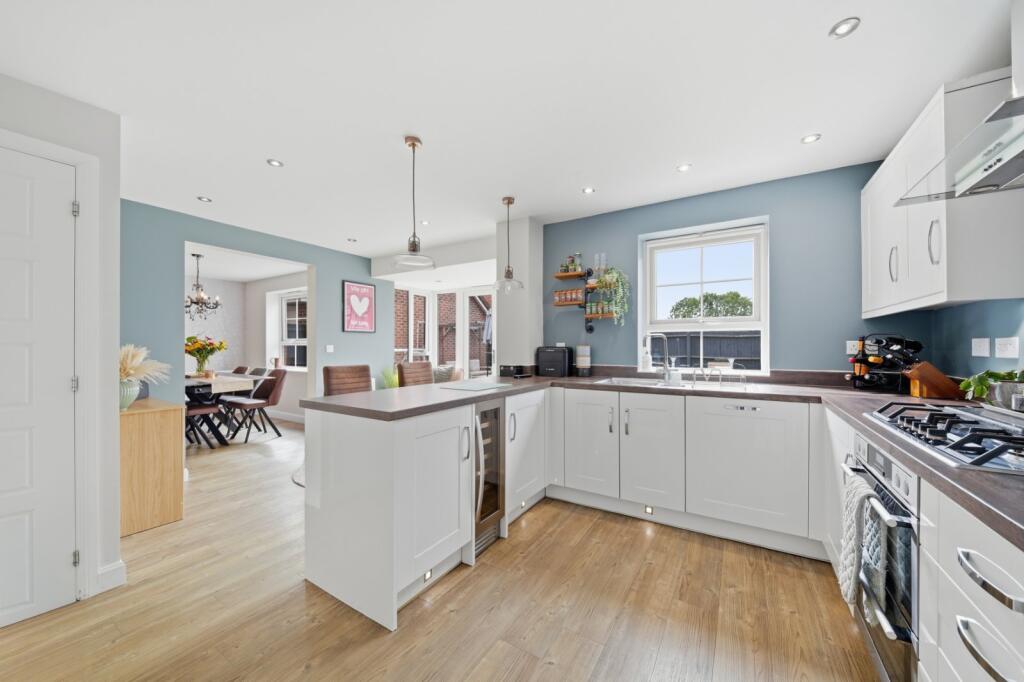 House in Rushcliffe, Sharphill - More