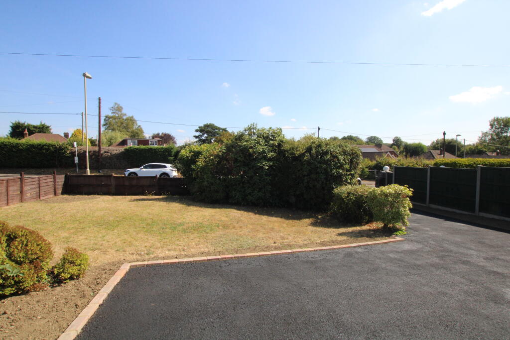 House in East Hampshire, Lindford - View 5