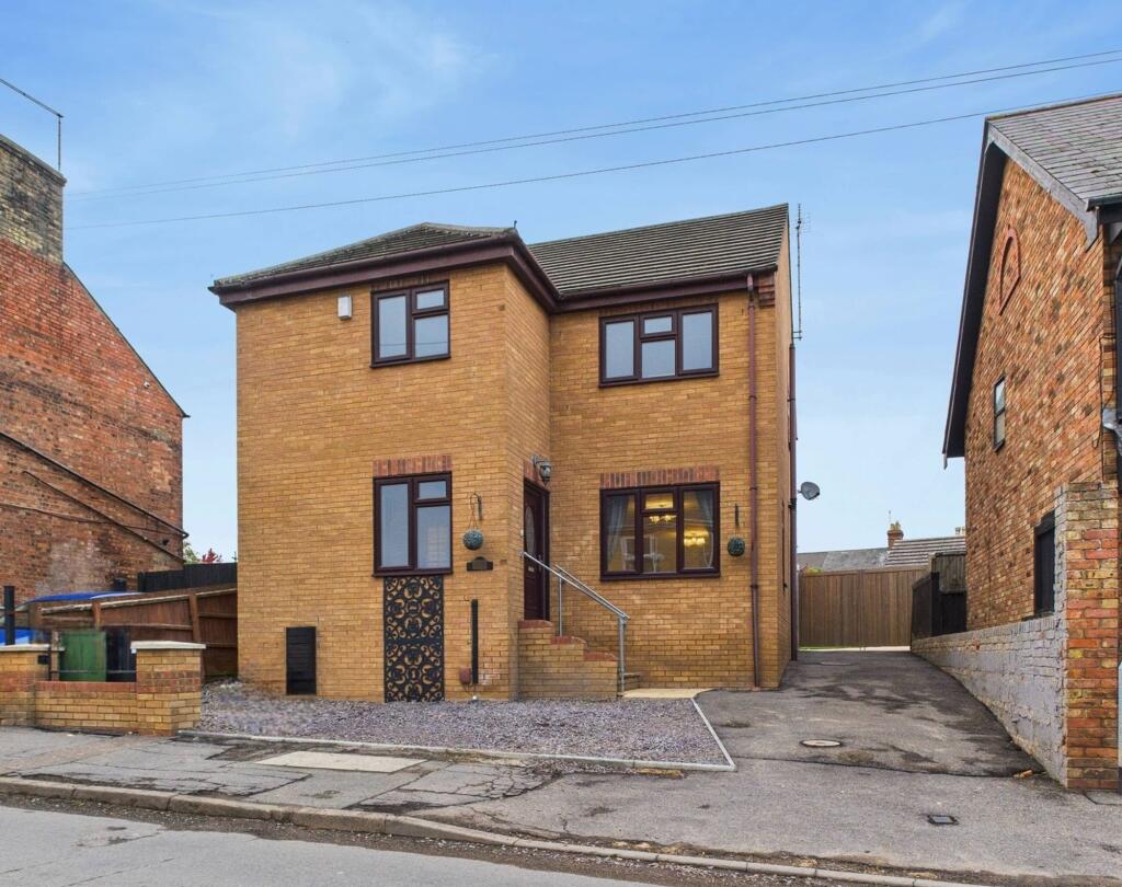 House in Peterborough