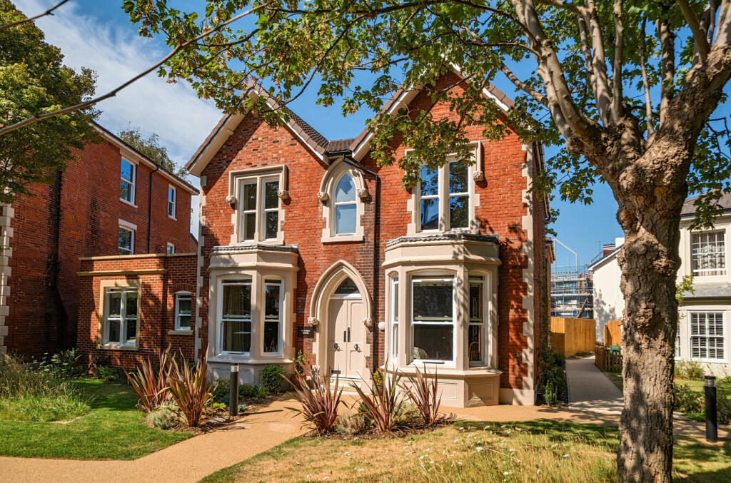 Main image of property: Juniper Gardens, Southsea, Hampshire, PO5