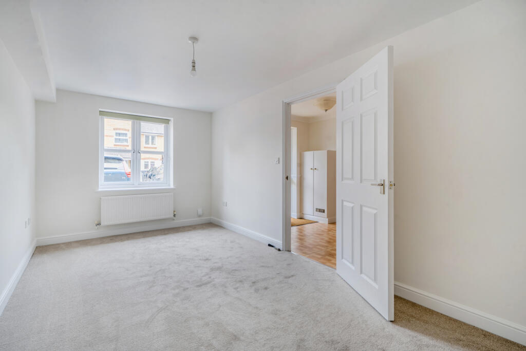 House in Dacorum, Apsley - View 3