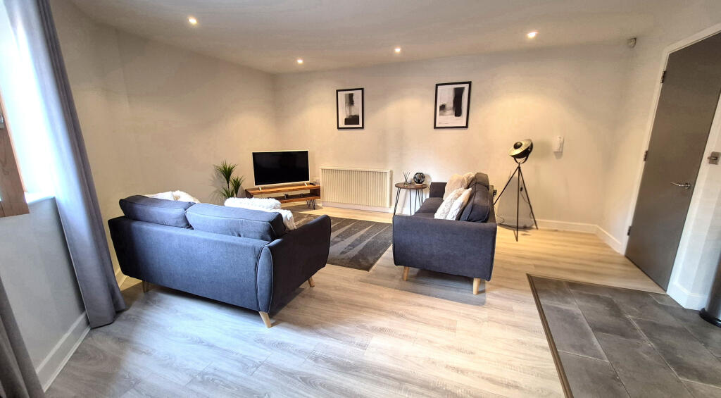 Apartment in Cheshire, City of Chester - More