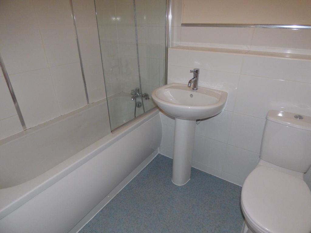 Apartment in Kirklees, West Yorkshire - More