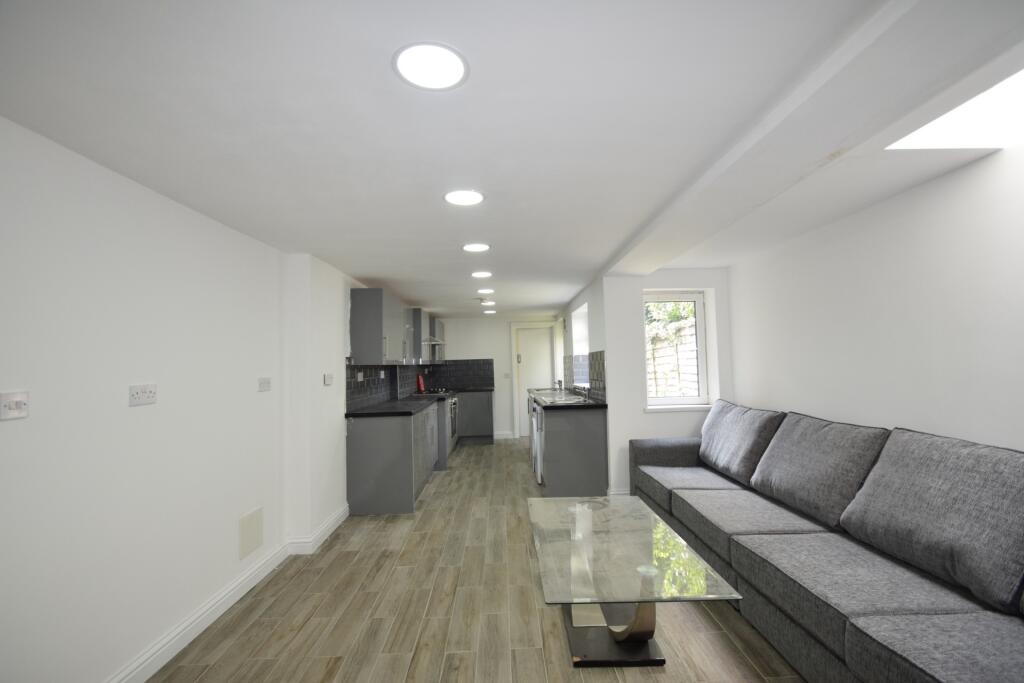 House in Cardiff - View 2