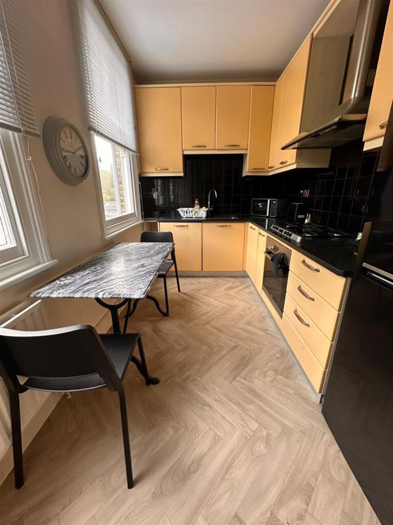 Apartment in London - More