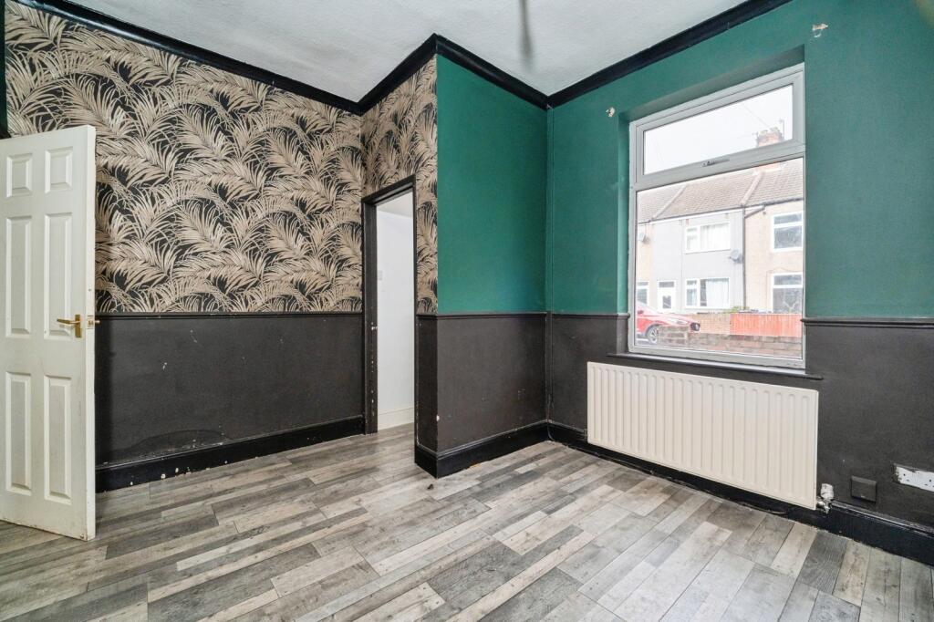 House in Grimsby, New Clee - View 4
