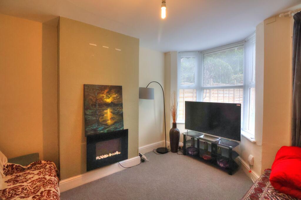 New Road, High Wycombe, HP12 - View 3