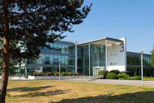 Building 3 The Heights Weybridge.jpg