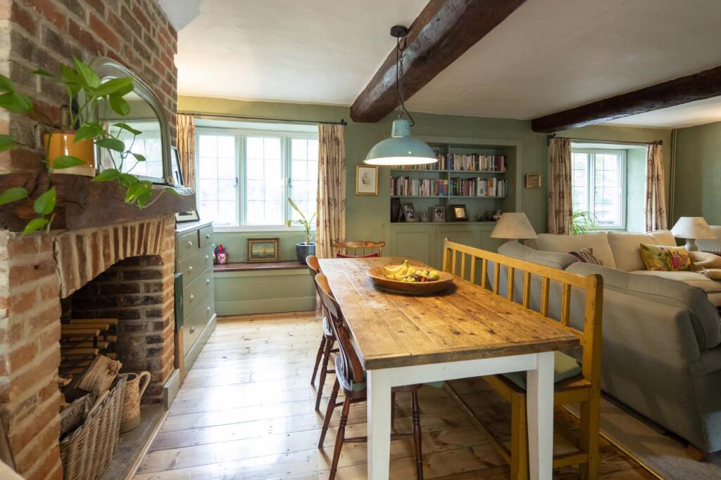 1 Place Manor Cottages , Streatley on Thames - View 4