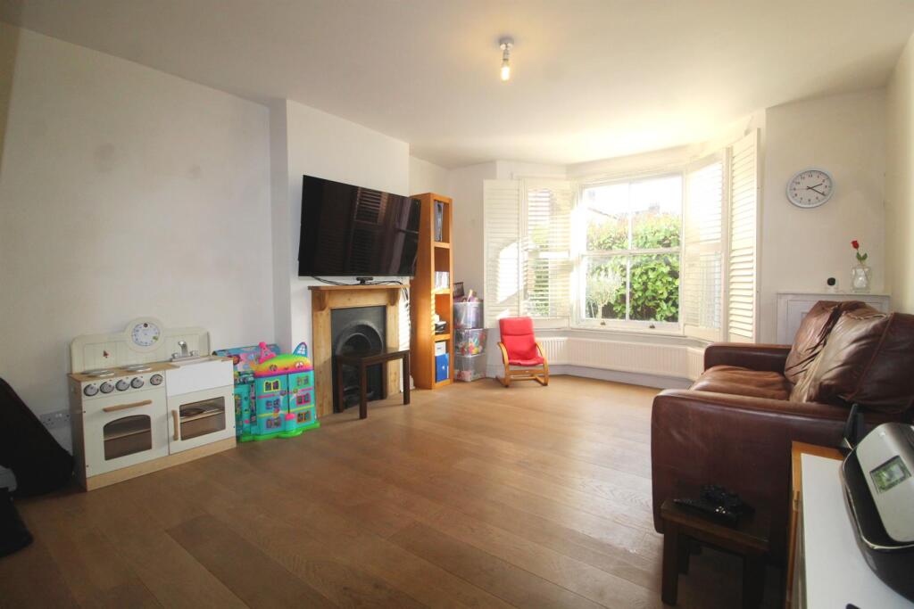 Calvert Road, Barnet photo 2