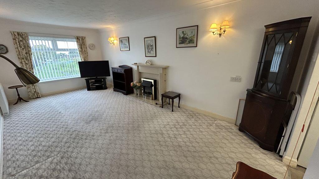 Penrhyn Avenue, Rhos on Sea  photo 2