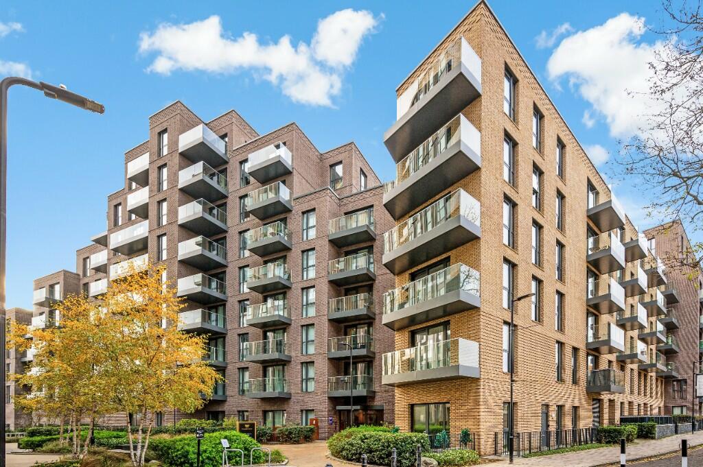 2-bed apartment on Coster Avenue, London, N4, £785,000
