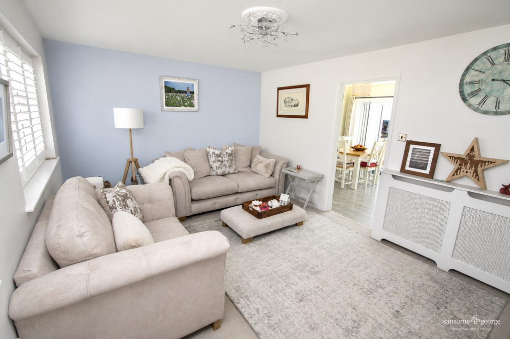 House in Purley on Thames, West Berkshire - View 2