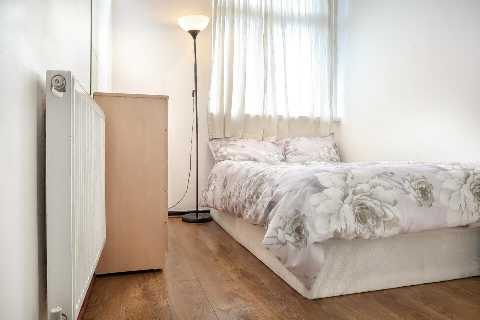 Main image of property: Cable Street, London, E1