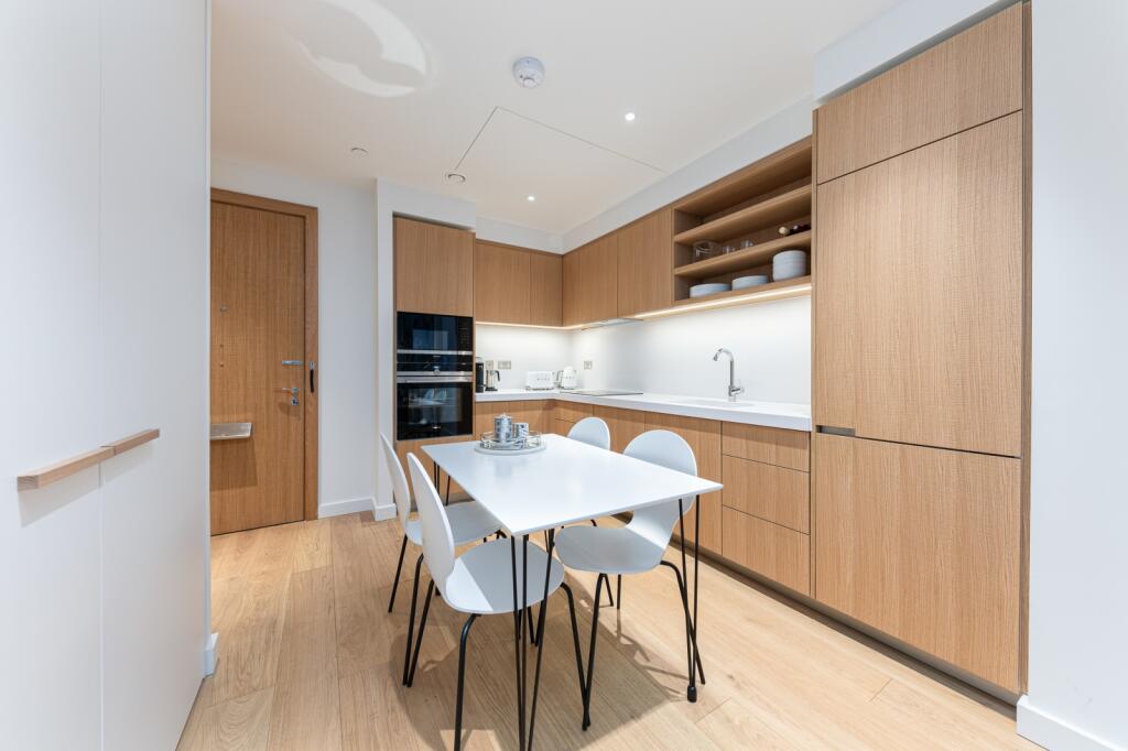 L-000740, 2 Prospect Way, Battersea photo 2