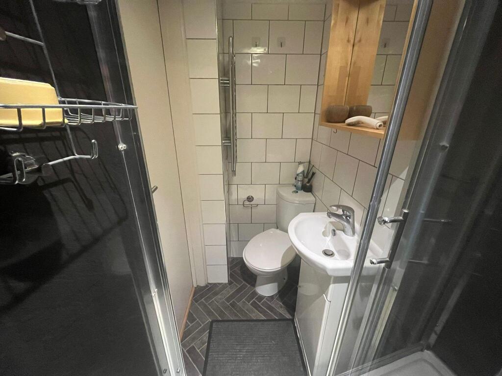 Apartment in London - More