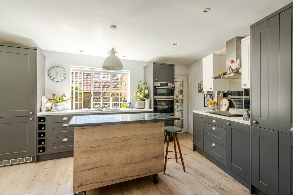 House in Cotswold, Tetbury - View 3