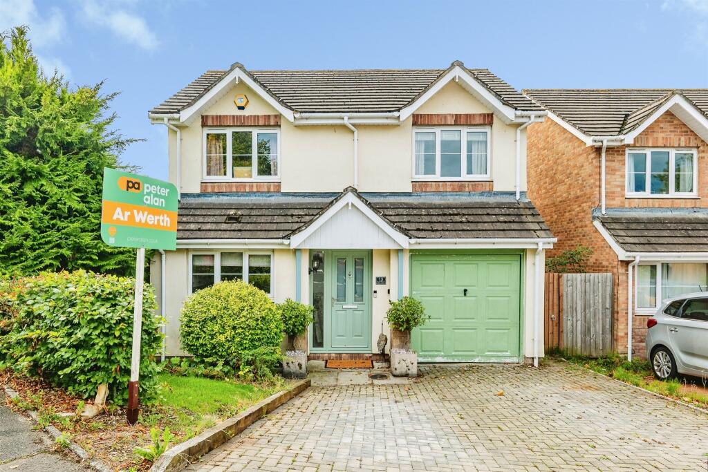 Main image of property: Maes Y Fedwen, Bridgend