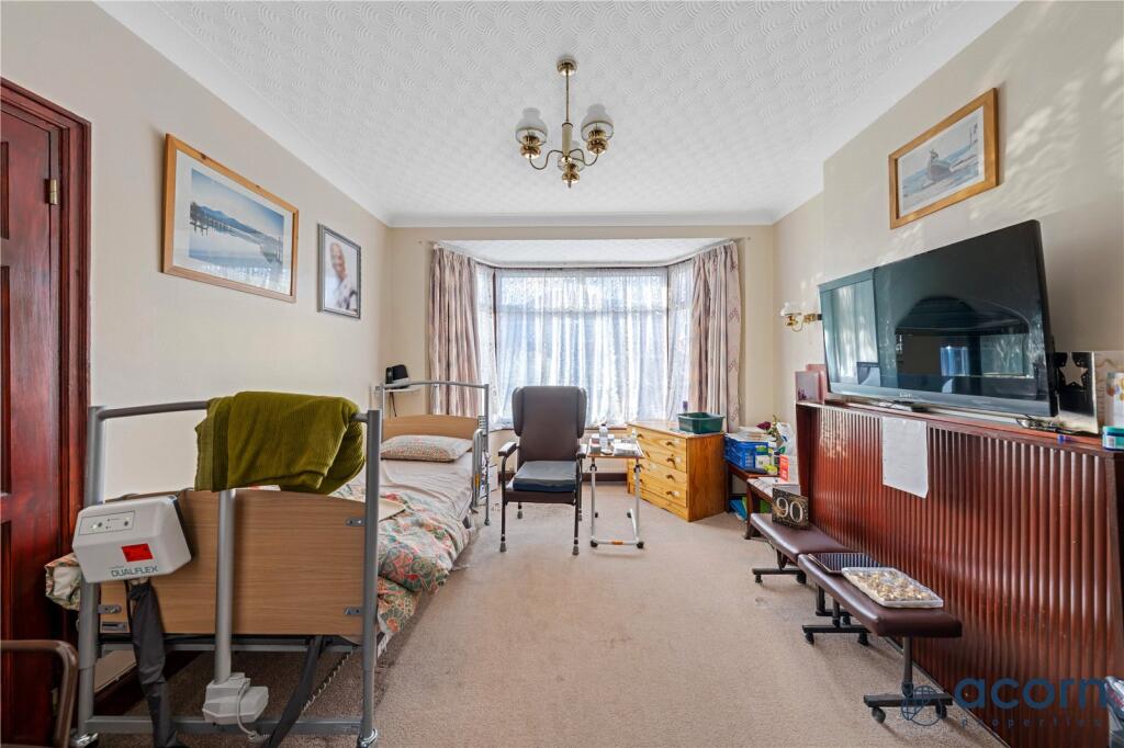 House in London - View 5