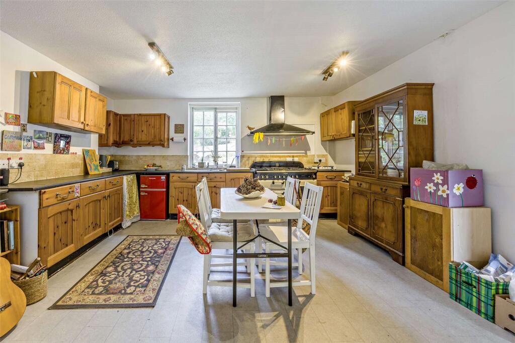 Prinknash, Cranham, Gloucester, Gloucestershire, GL4 photo 4