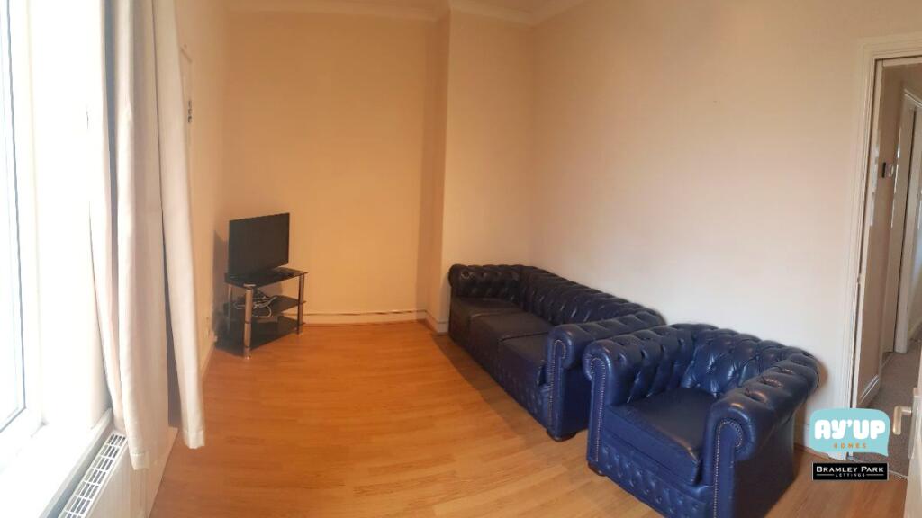 House in Doncaster - View 5