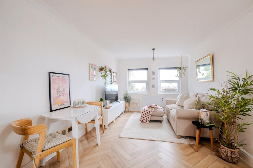 Main image of property: Leigham Court Road, London, SW16