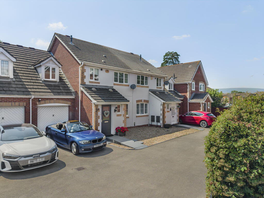 Main image of property: Llewellyn Grove, Newport, NP20