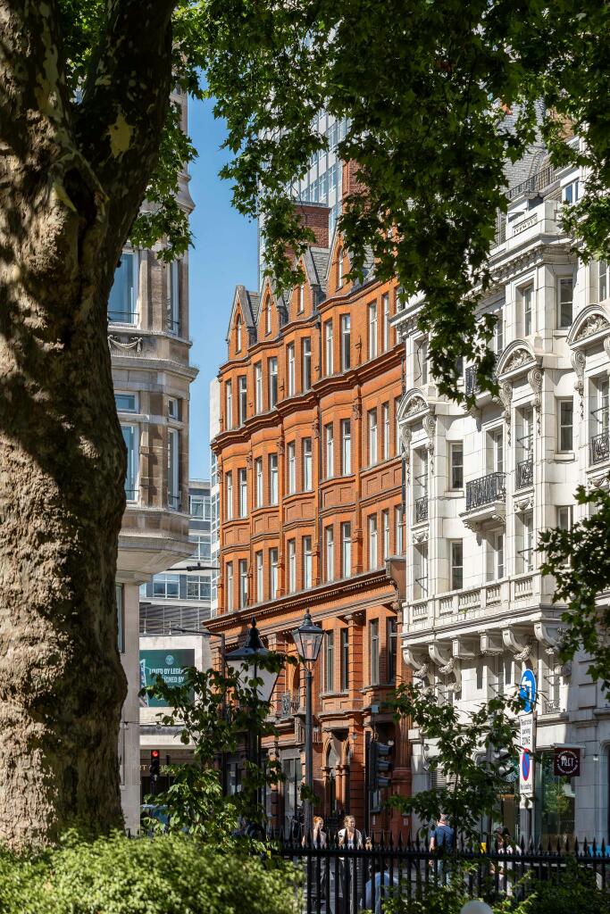 _T3A7301 - 210126_Preview_Managment_2_Harewood_Place_©_Peter Landers Photography - Large (edited low-res).jpg