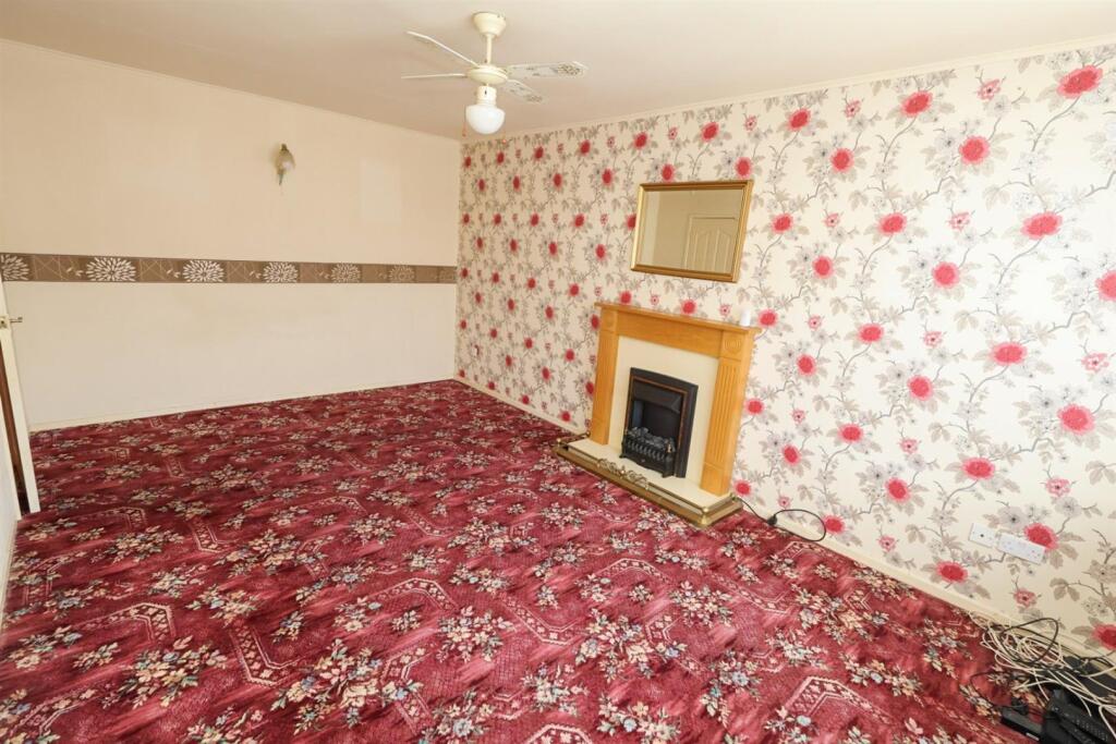 House in Salford, Greater Manchester - View 3