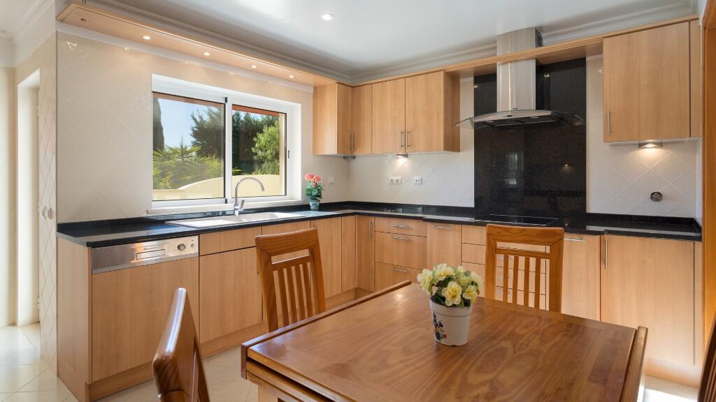 Main image of property: Estômbar, Algarve