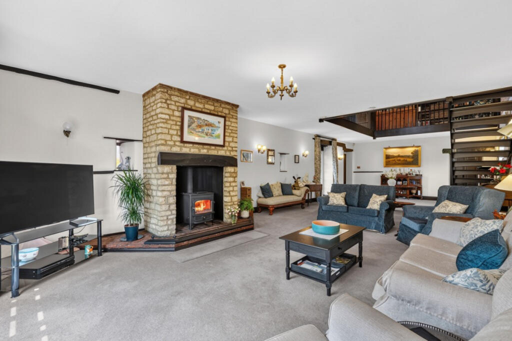 House in Newton - More