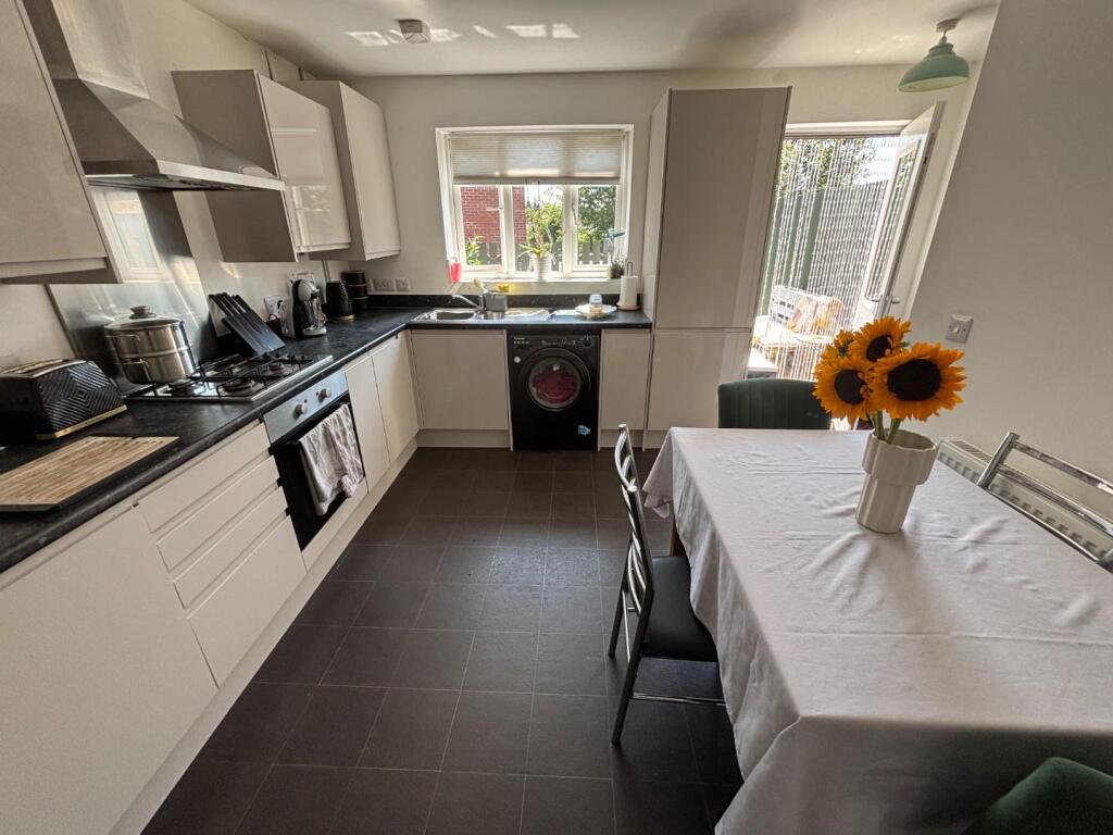 Cutler Close, Kingsley, Northampton NN2 photo 2