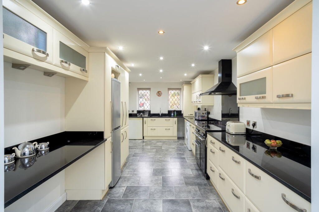 House in Rushcliffe, East Leake - View 4