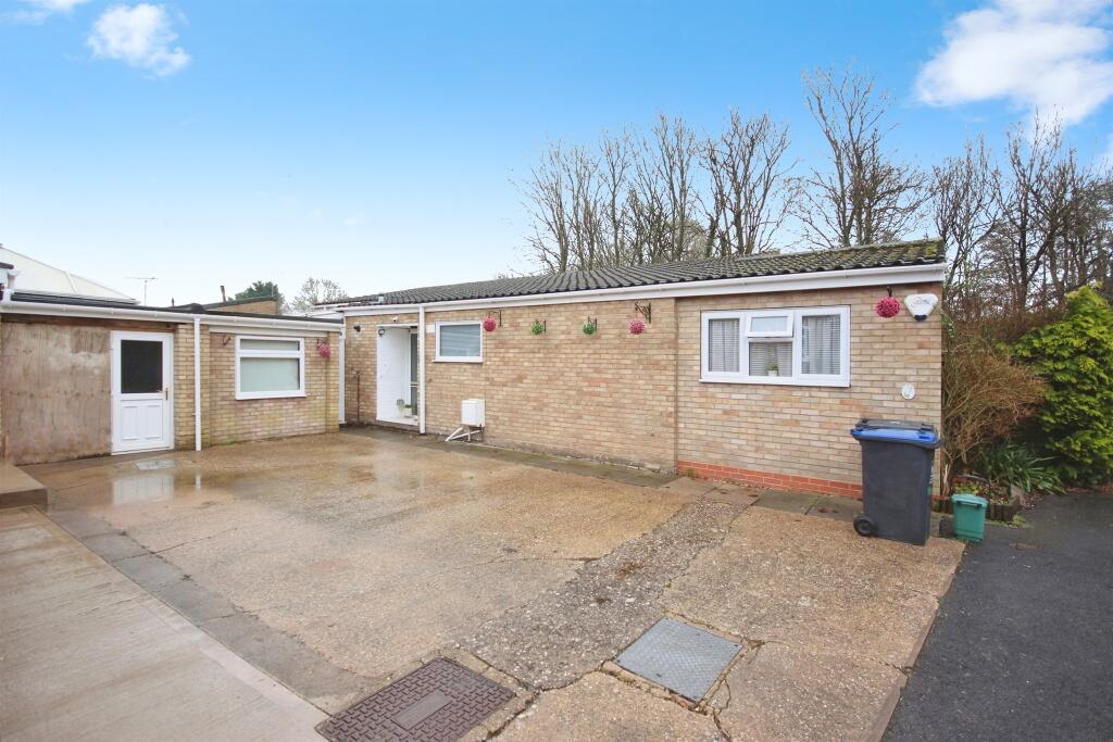 Main image of property: Stidfall Grove, Leamington Spa