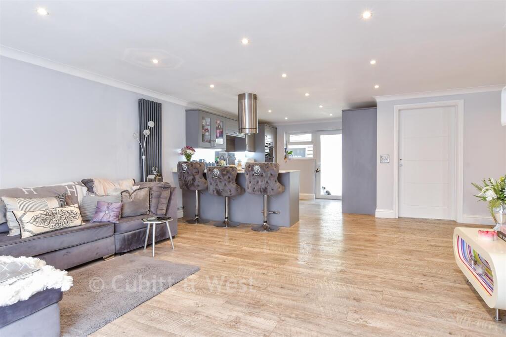 House in Arun, Pagham - More